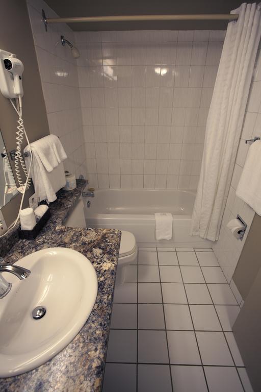 & Conference Centre Hotel Westlock